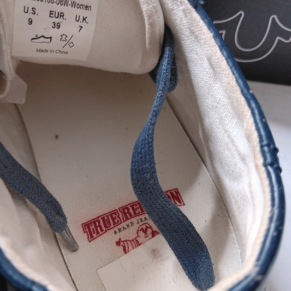 True Religion sneakers - Picture 8 of 9
